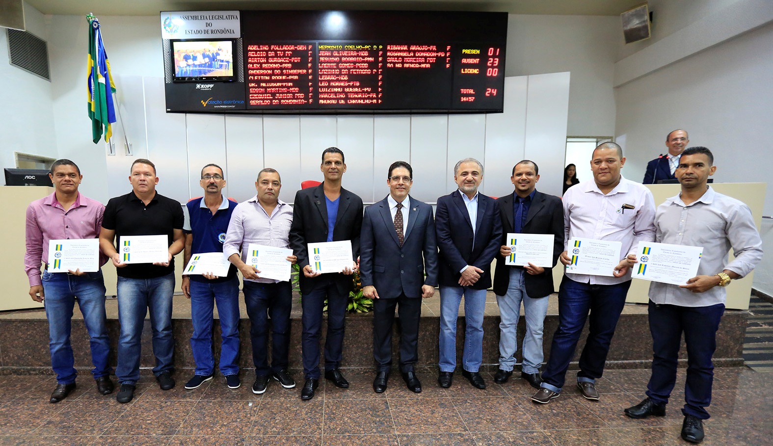 Associa o dos Pra as da PM homenageada em sess o solene na ALE-14Mai18-Ronaldo Afonso-Decom-ALE-RO 14