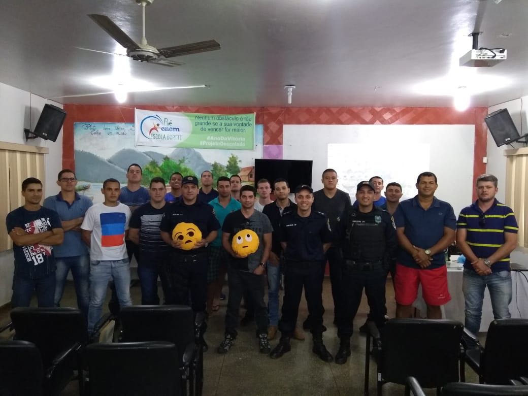 Buritis - Campanha Maio Amarelo é levada as unidades do 7BPM 15