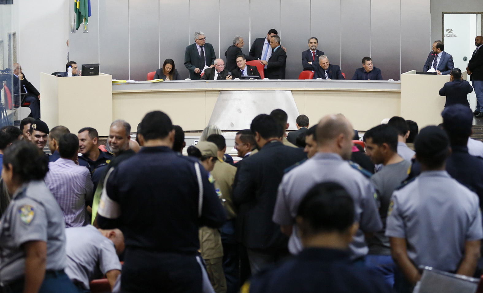 Assembleia Legislativa aprova projetos que beneficiam PM e Bombeiros Militares de Rondônia-05Jun18-Gilmar de Jesus-Decom-ALE-RO 1