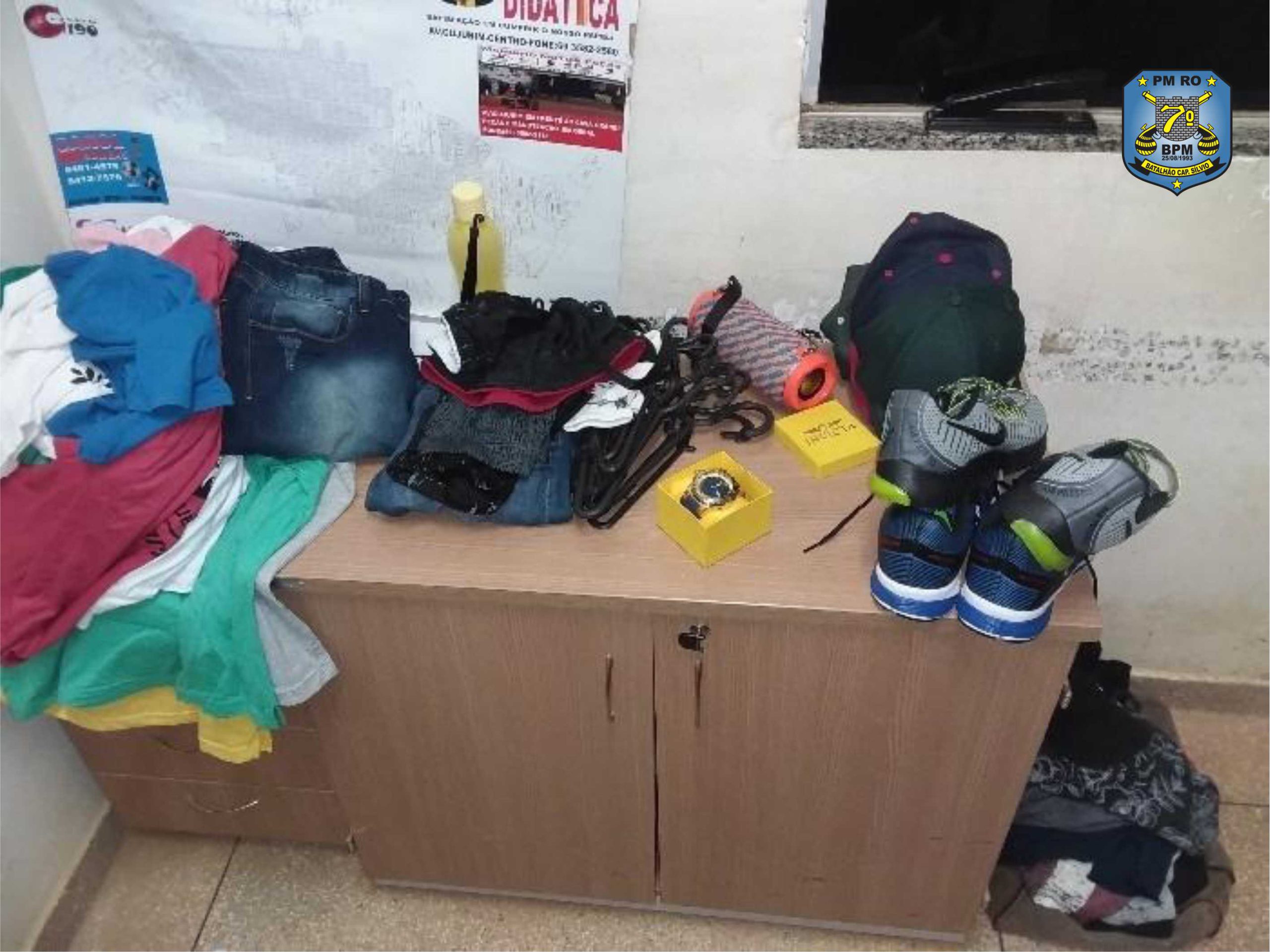 19-01 Policiais Militares recuperammais de 50 objetos furtados de loja em Cujubim 1