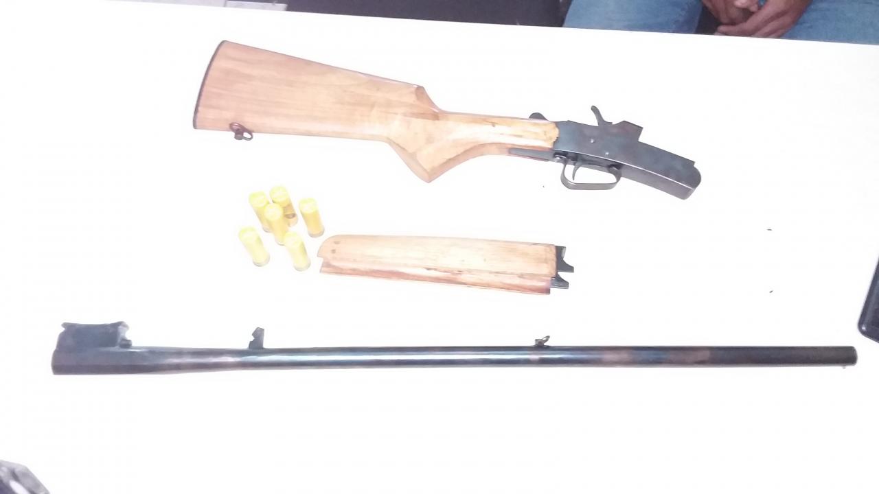 27 e28-02 Policiais do 7º BPMrecuperam camionete e apreendem arma de fogo na área rural 1