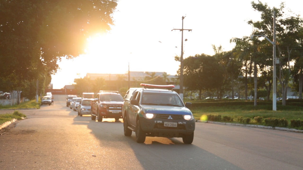 Polícia Militar - fiscalização de comercios abertos - Decreto Governamental contra o coronavírus - dia 21-03 - fotos soldado jordan 1