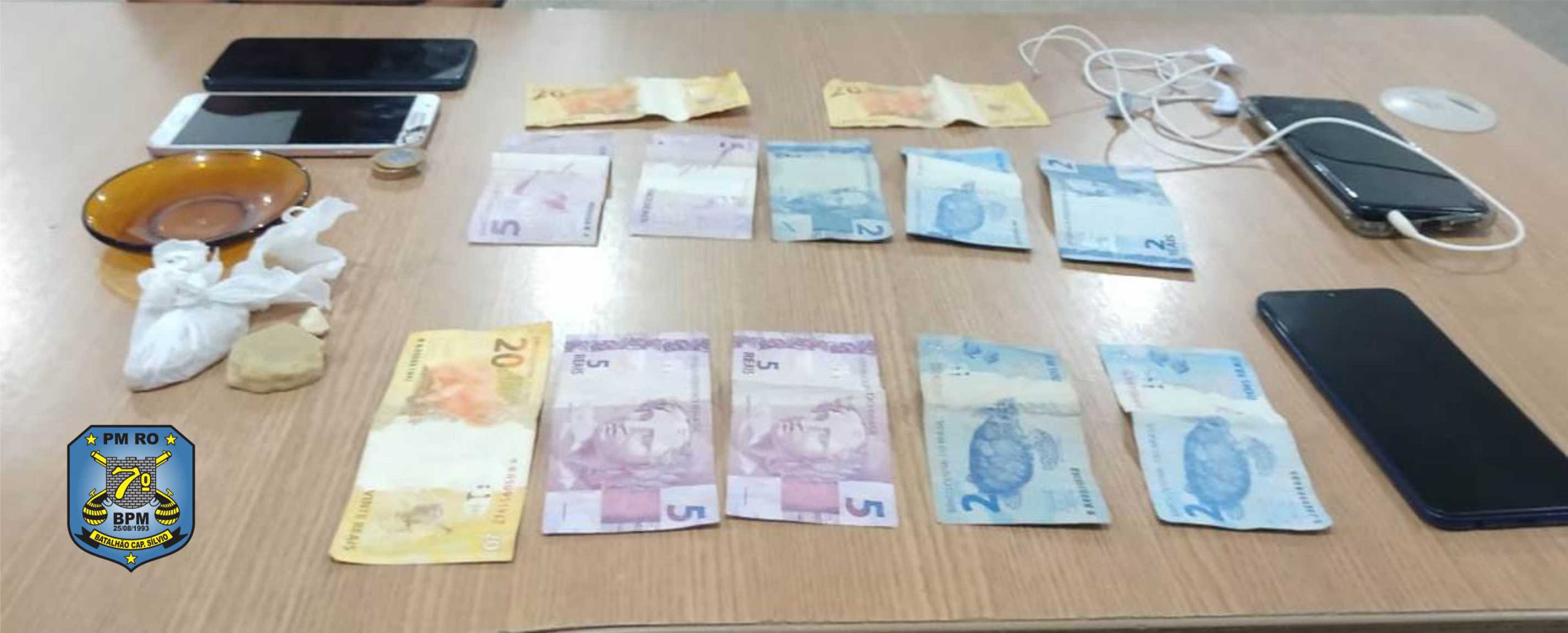 07-04 PM detém casal suspeito de tráfico de entorpecentes em Ariquemes 2.1