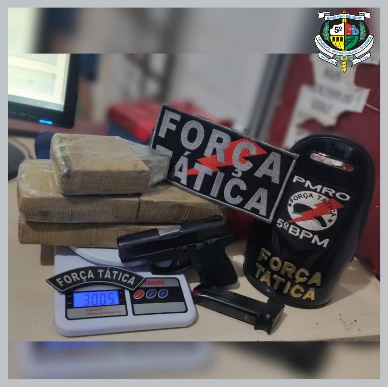 Força Tática do 5º BPM prende três apreende arma e quase 3 kg de droga