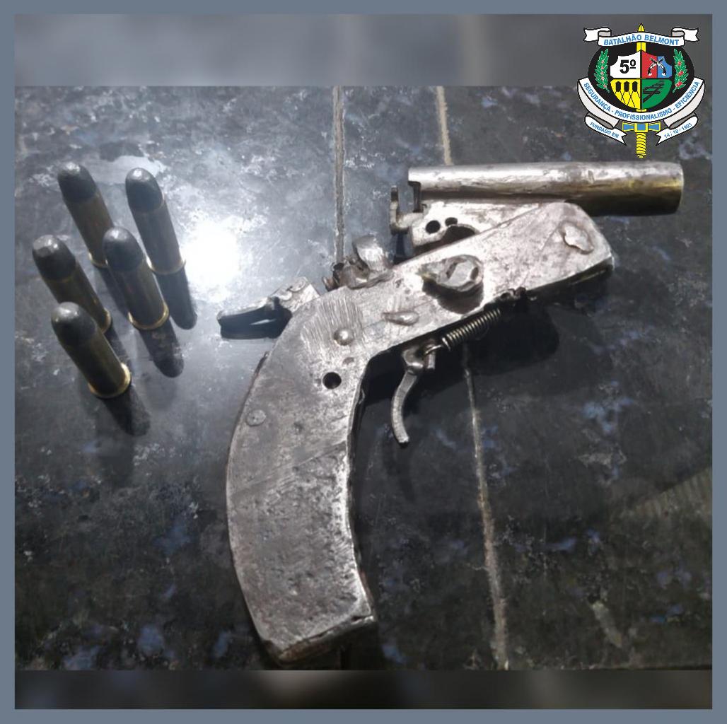 Dois são presos pelo 5º BPM com arma e munições copy