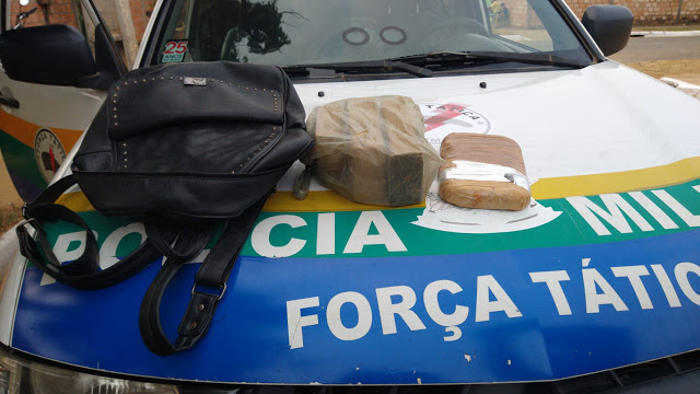 21-08 Policiais militares apreendem mais de 3Kg de drogas em Ariquemes 1