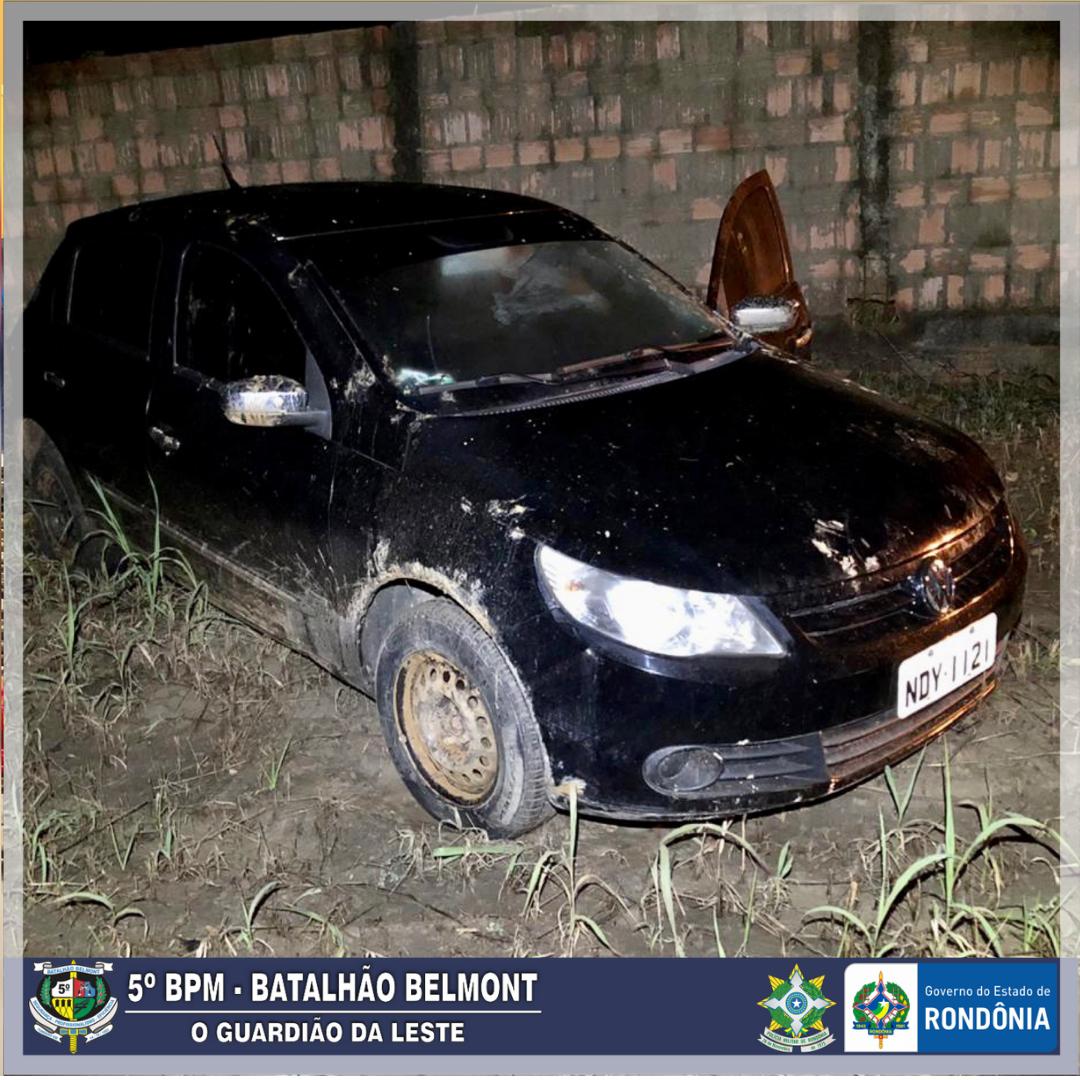 Mais um carro com restrição é recuperado pela PMRO